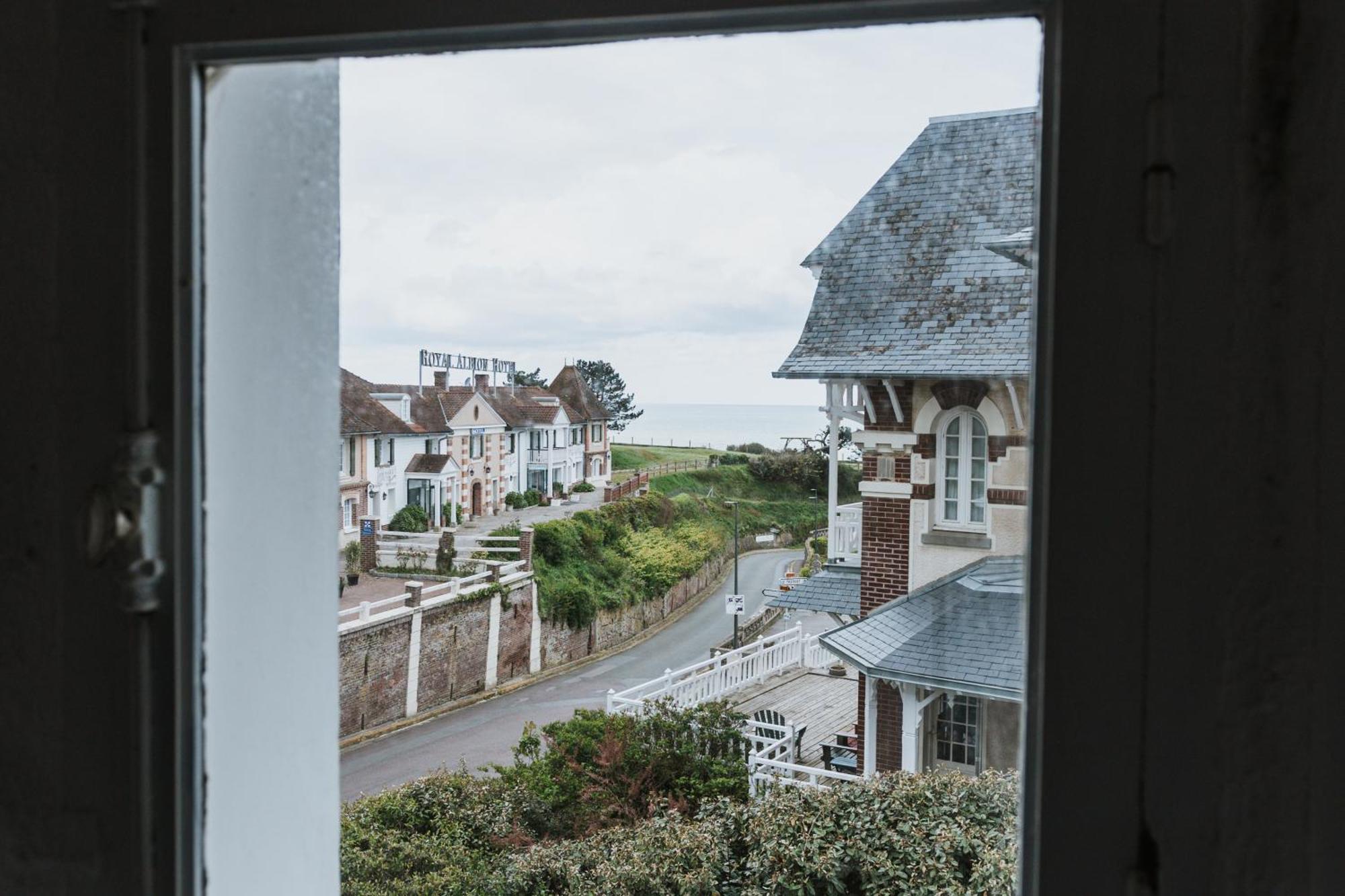 La Villa Mesnil-Val-Plage エクステリア 写真