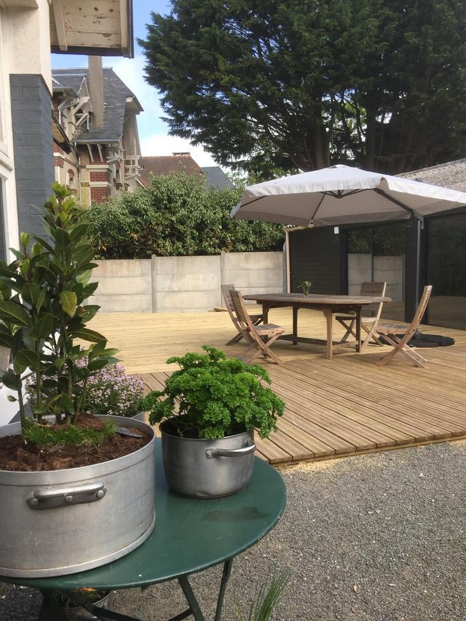 La Villa Mesnil-Val-Plage エクステリア 写真
